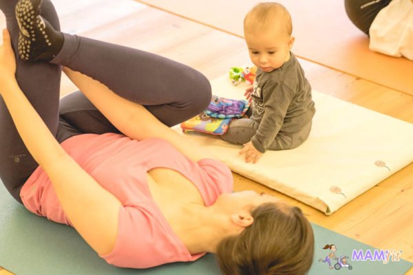 Ejercicios mujer con bebe